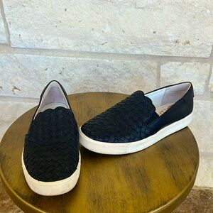 Leather woven slip on shoes